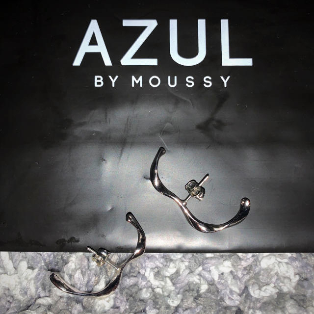 AZUL by moussy(アズールバイマウジー)のピアス レディースのアクセサリー(ピアス)の商品写真