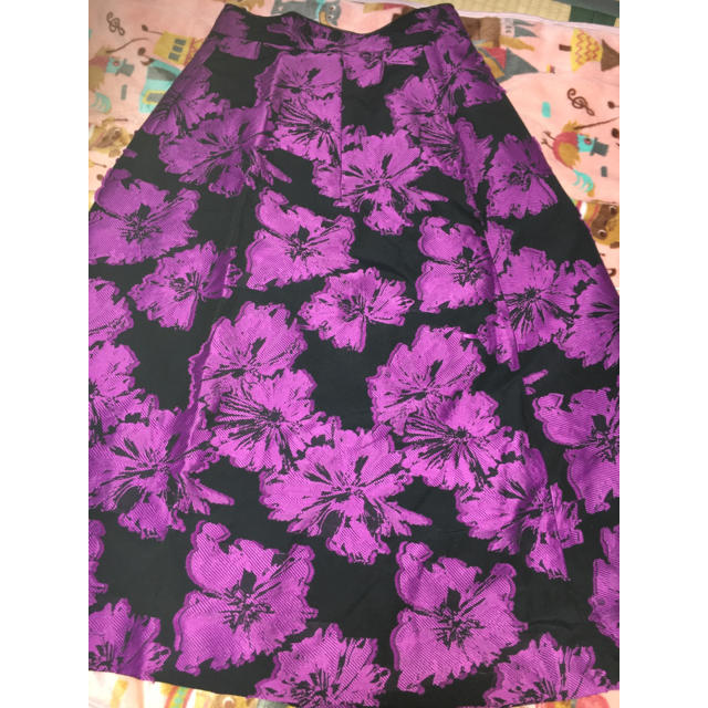 SNIDEL(スナイデル)のSNIDEL 花柄ジャガードスカート(ピンク) レディースのスカート(ひざ丈スカート)の商品写真