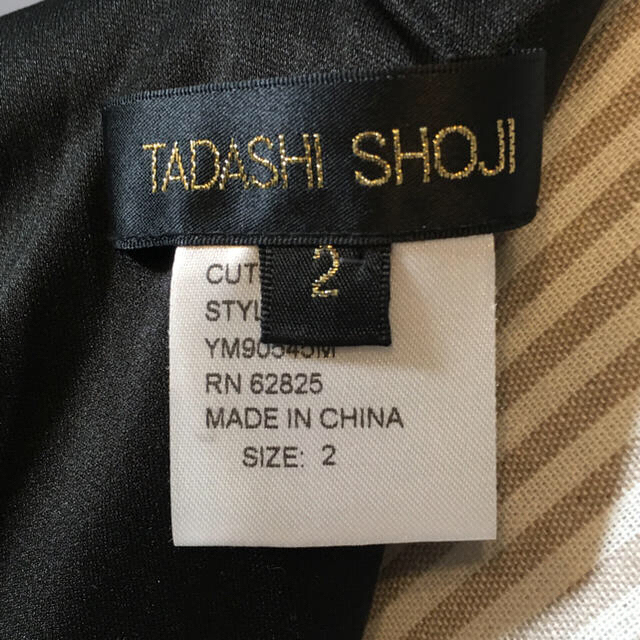 TADASHI SHOJI(タダシショウジ)のTadashi Shoji シルク100% ブラック&シルバー 新品ワンピース レディースのフォーマル/ドレス(ミディアムドレス)の商品写真