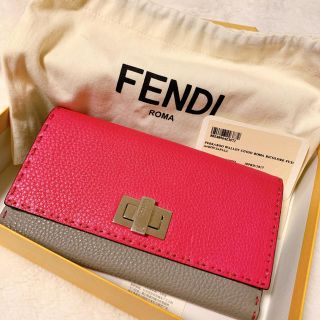 フェンディ(FENDI)の銀座シックス限定　FENDI 財布　お値下げしました😊(財布)