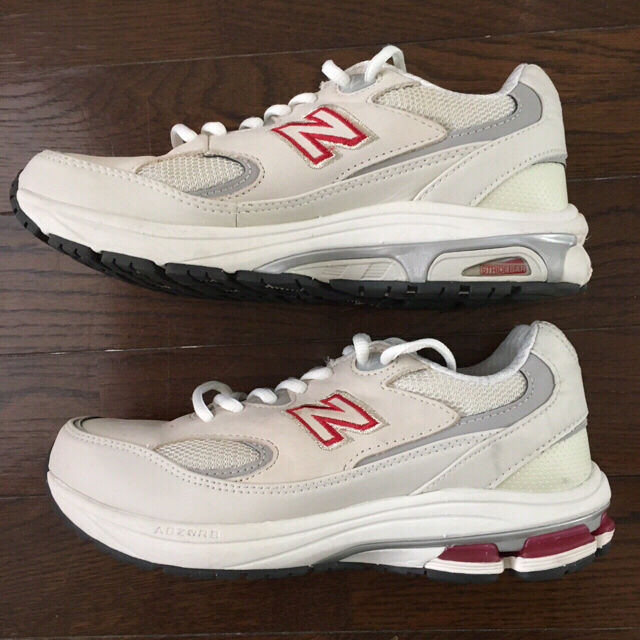 New Balance(ニューバランス)のニューバランス WW1501 OW 幅4E レディース ウォーキング　23cm レディースの靴/シューズ(スニーカー)の商品写真