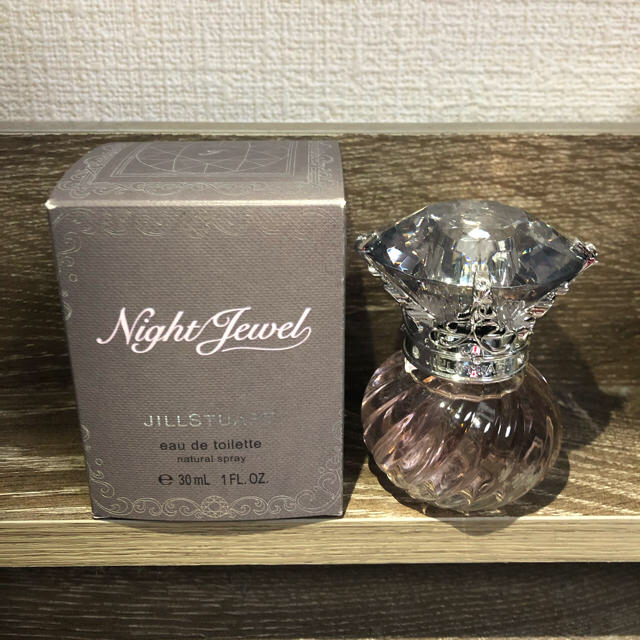 JILLSTUART(ジルスチュアート)の【ヴァル様専用】JILLSTUARTNight Jewel オードトワレ30ml コスメ/美容の香水(香水(女性用))の商品写真