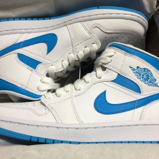 ナイキ(NIKE)のNIKE AIR JORDAN1 Mid UNC エアジョーダン(スニーカー)