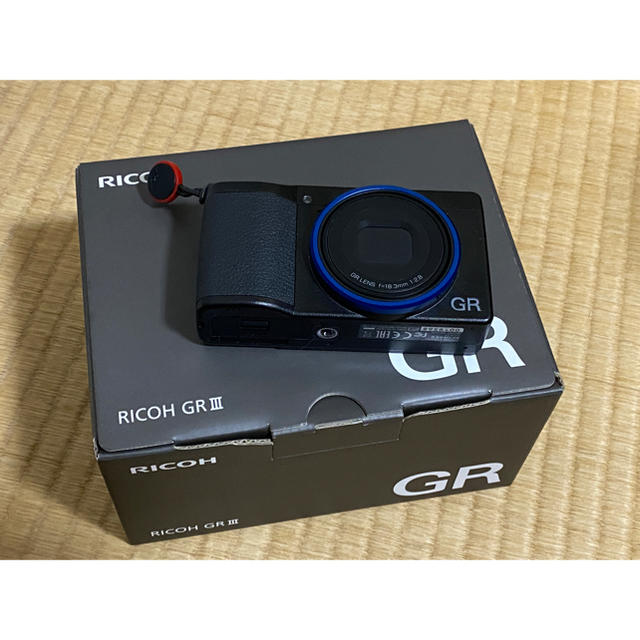 RICOH(リコー)のRICOH GR III ブルーリング付 美品　(なかゆきさま スマホ/家電/カメラのカメラ(コンパクトデジタルカメラ)の商品写真