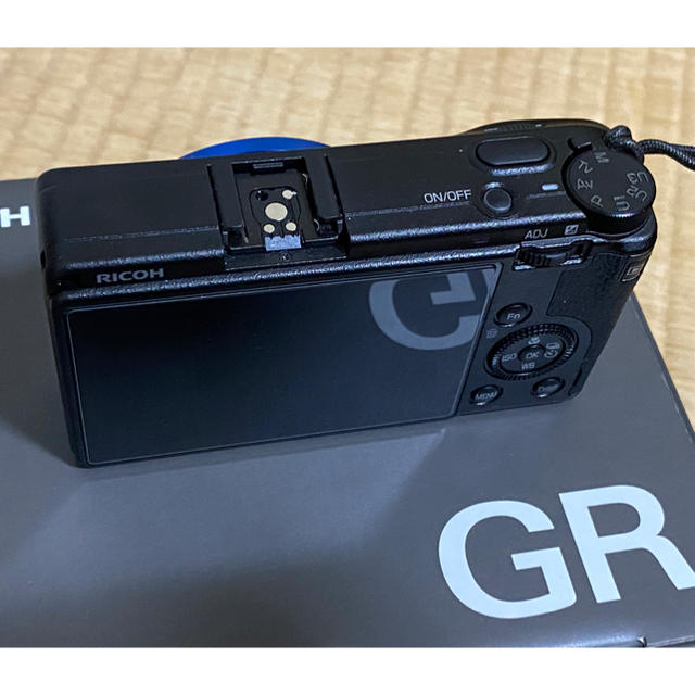 RICOH(リコー)のRICOH GR III ブルーリング付 美品　(なかゆきさま スマホ/家電/カメラのカメラ(コンパクトデジタルカメラ)の商品写真