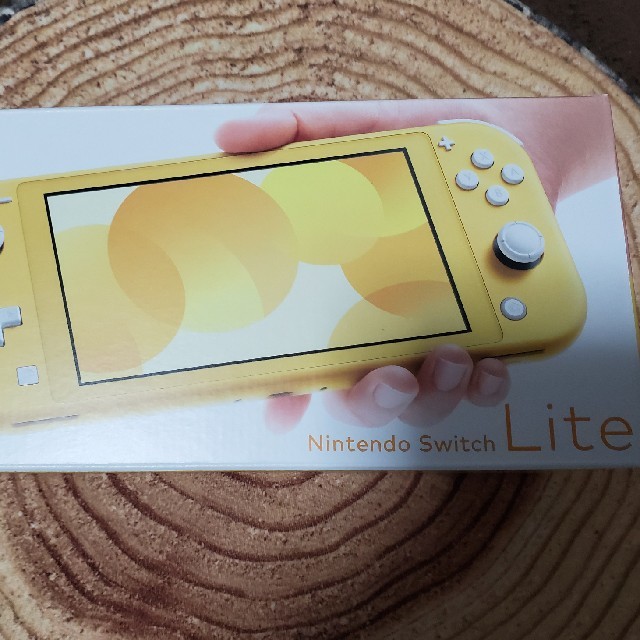 Nintendo Switch Lite イエロー