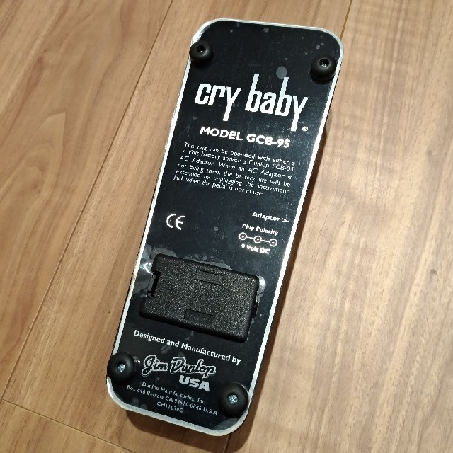 CRY BABY!(クライベイビー)のワウペダル 楽器のギター(エフェクター)の商品写真