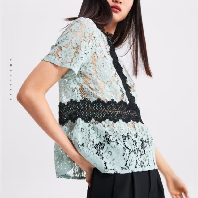 ZARA(ザラ)のZARAレースブラウス ♡ レディースのトップス(シャツ/ブラウス(半袖/袖なし))の商品写真