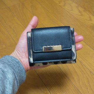 二つ折り財布 (財布)