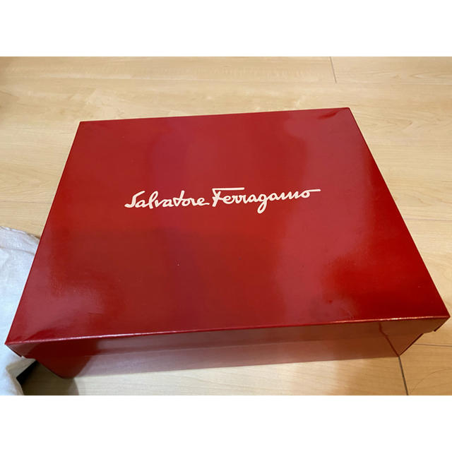 Salvatore Ferragamo(サルヴァトーレフェラガモ)のサルバトーレフェラガモ　クラッチバック レディースのバッグ(ハンドバッグ)の商品写真