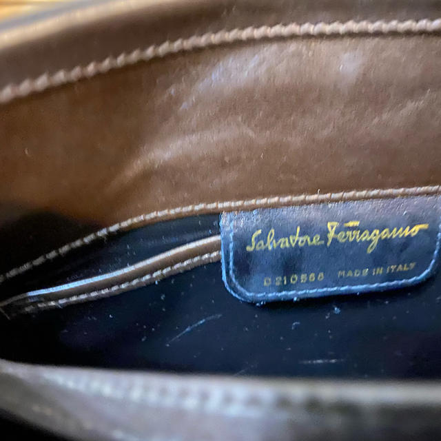 Salvatore Ferragamo(サルヴァトーレフェラガモ)のサルバトーレフェラガモ　クラッチバック レディースのバッグ(ハンドバッグ)の商品写真