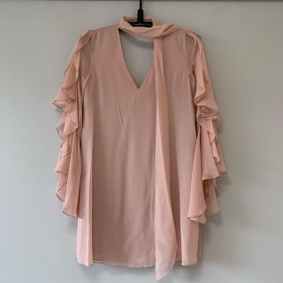 ビーシービージーマックスアズリア(BCBGMAXAZRIA)の【未使用】BCBGMAXAZRIA ラッフルドレス(ミニワンピース)