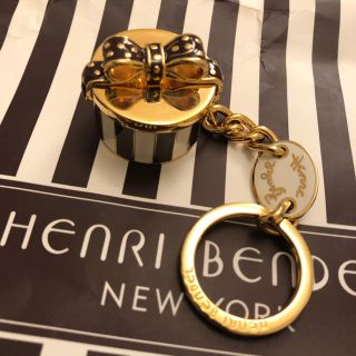 ヘンリベンデル(Henri Bendel)のヘンリベンデル　キーチェーン　新品未使用(キーホルダー)