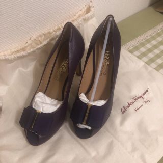 サルヴァトーレフェラガモ(Salvatore Ferragamo)のフェラガモ パンプス(ハイヒール/パンプス)