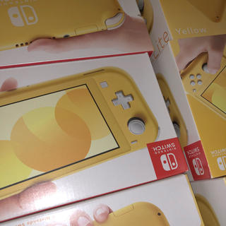 Nintendo Switch Lite イエロー 11個(家庭用ゲーム機本体)