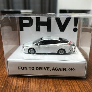 トヨタ(トヨタ)のプリウス　PHV 白(ミニカー)