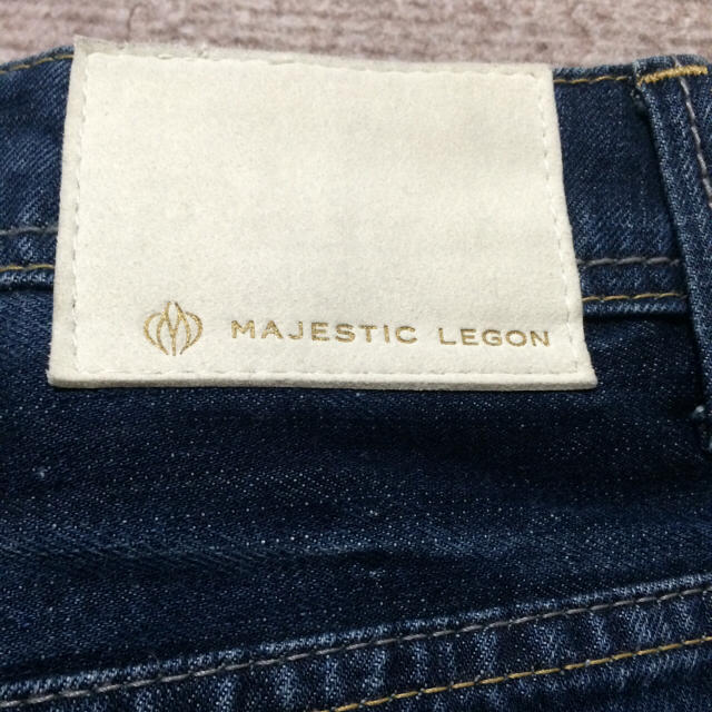 MAJESTIC LEGON(マジェスティックレゴン)の断ち切りデニムスカート レディースのスカート(ミニスカート)の商品写真