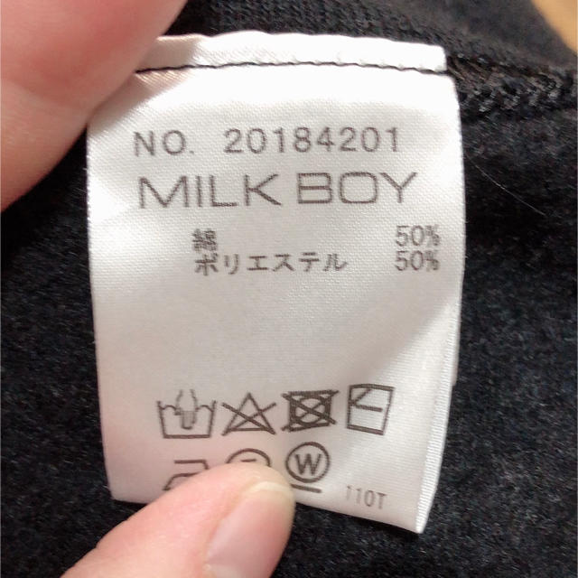 MILKBOY(ミルクボーイ)のmilkboy トレーナー　新品 レディースのトップス(トレーナー/スウェット)の商品写真