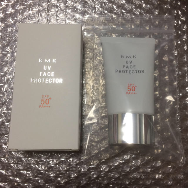 RMK(アールエムケー)の箱無し発送 RMK UV フェイスプロテクター50 日やけ止め用 50g×3本 コスメ/美容のボディケア(日焼け止め/サンオイル)の商品写真