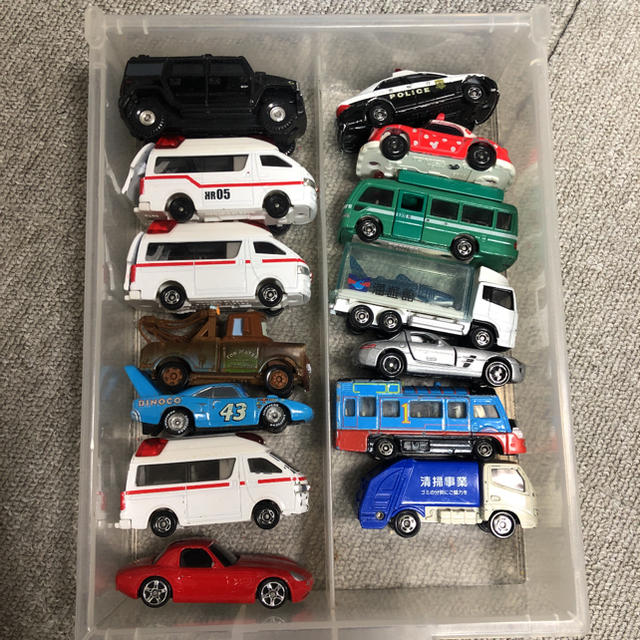 Takara Tomy トミカ パーキングケース 車 ディズニーの通販 by s|タカラトミーならラクマ トミカ パーキング パーキングケース ディズニー