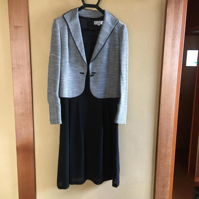 フォーマルスーツ９号、ジャケット、ワンピース レディースのフォーマル/ドレス(スーツ)の商品写真