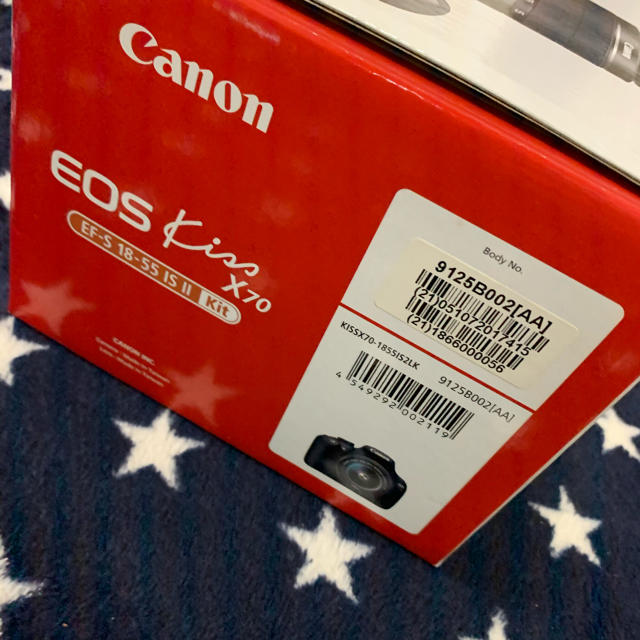 Canon キャノン　新品　Kiss X70 一眼レフデジタル一眼レフカメラ