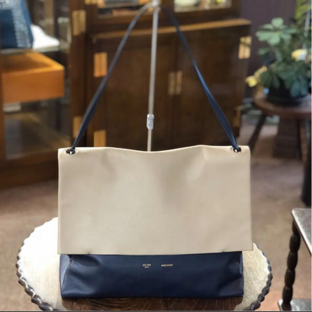 celine(セリーヌ)のCELINE セリーヌ ショルダーバッグ オールソフト レディースのバッグ(ショルダーバッグ)の商品写真