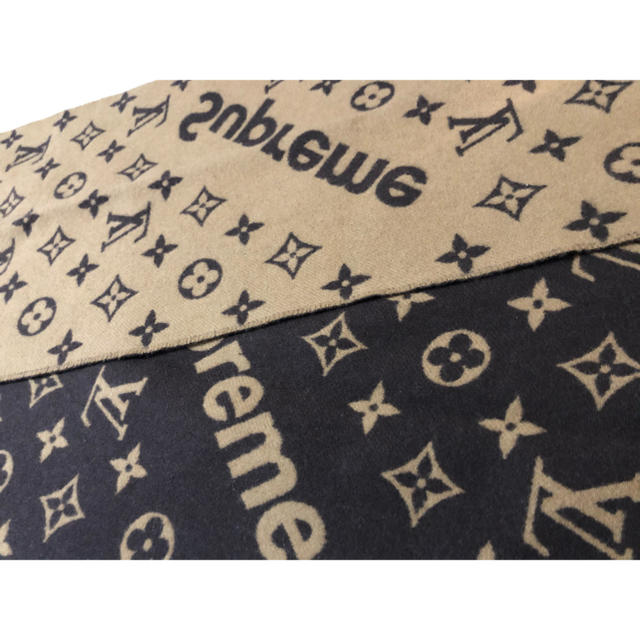 Supreme(シュプリーム)の専用 レディースのファッション小物(マフラー/ショール)の商品写真