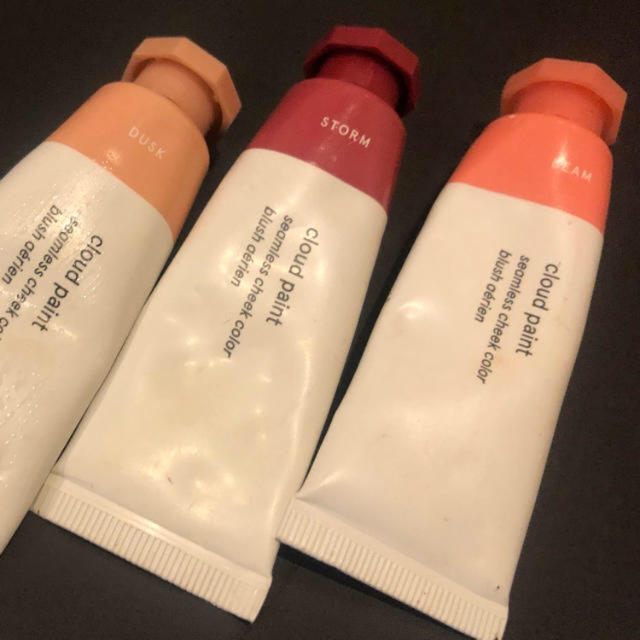 Sephora(セフォラ)のGlossier cream cheek☆ゲキ貴重！！入手困難！！！3色セット★ コスメ/美容のベースメイク/化粧品(チーク)の商品写真