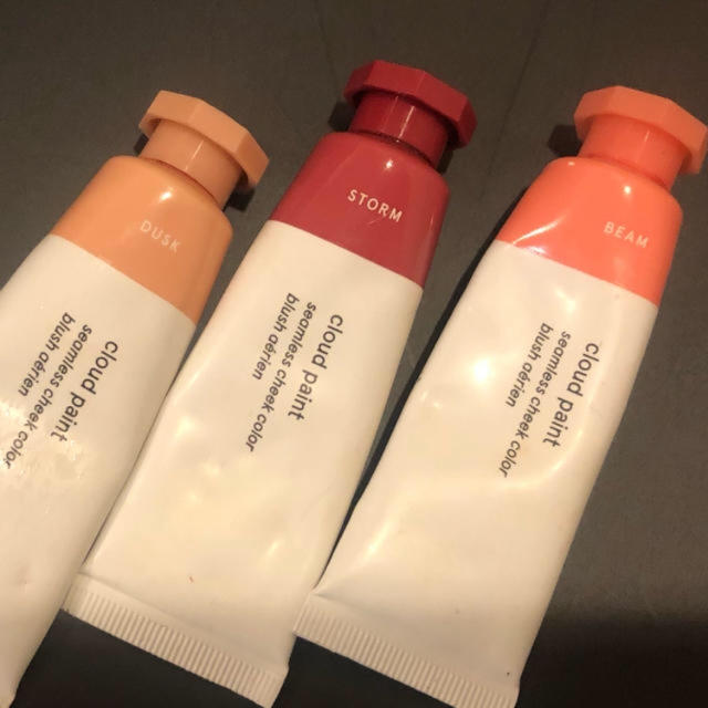 Sephora(セフォラ)のGlossier cream cheek☆ゲキ貴重！！入手困難！！！3色セット★ コスメ/美容のベースメイク/化粧品(チーク)の商品写真