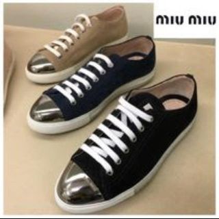 ミュウミュウ(miumiu)のmiumiuの大人気商品 37.5(スニーカー)