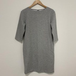 ユニクロ(UNIQLO)のユニクロ ワンピース ひざ丈スカート S(ひざ丈ワンピース)