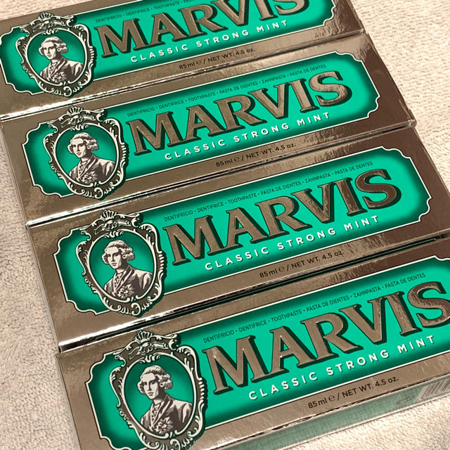 MARVIS(マービス)のマービス【MARVIS】クラシック ストロングミント 85ml×4本・歯磨き粉 コスメ/美容のオーラルケア(歯磨き粉)の商品写真