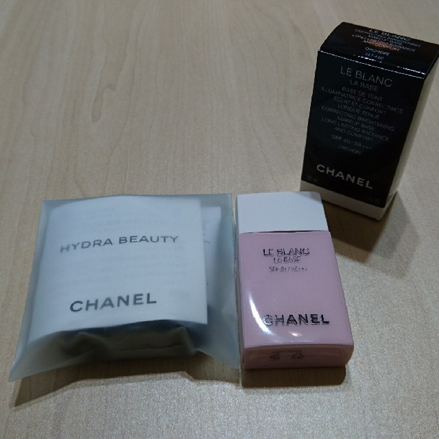 CHANEL ル ブラン バーズ オーキデ  化粧下地