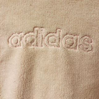 アディダス(adidas)のアディダス モコモコ アウター(ブルゾン)