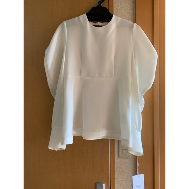 新品　Ameri Wave Sleeve Peplum blouse ホワイト