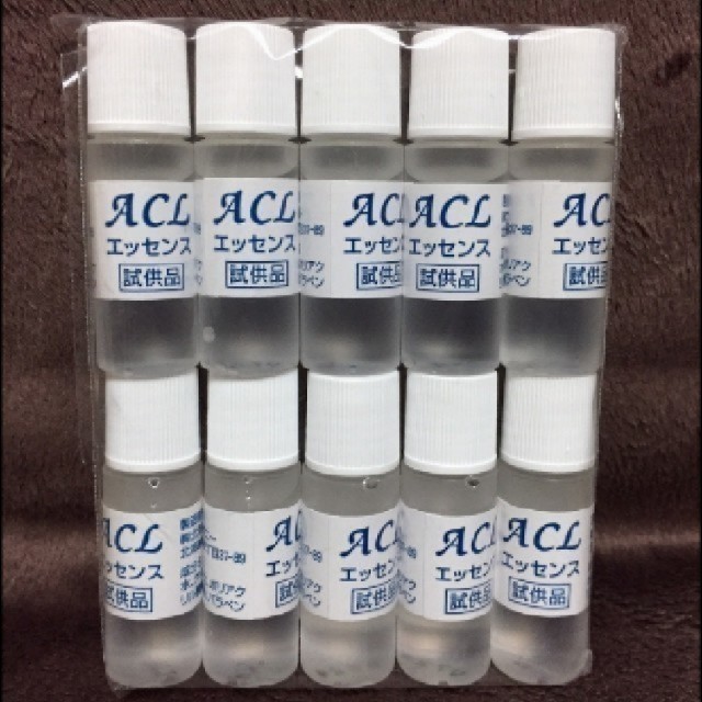 値下げ中👀‼️アクルエッセンス試供品5ml×10本 コスメ/美容のスキンケア/基礎化粧品(化粧水/ローション)の商品写真