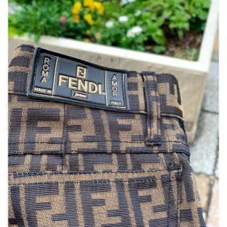 フェンディ(FENDI)のFENDI ズッカ柄 パンツ(カジュアルパンツ)