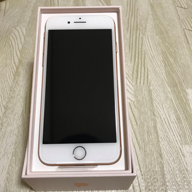 iPhone8 64GB ゴールド　SIMフリー未使用