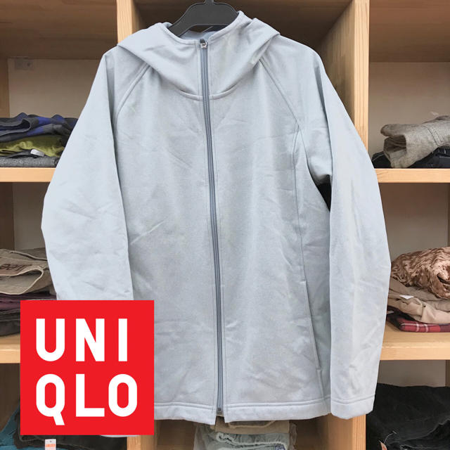 UNIQLO(ユニクロ)のユニクロWOMANブロックテックフリースフルジップパーカー（XL、グレー） レディースのトップス(パーカー)の商品写真