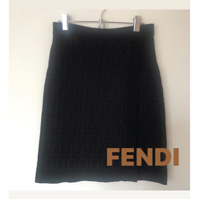 FENDI フェンディ　ズッカ柄　ニットスカートのサムネイル