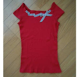 コムサイズム(COMME CA ISM)のコムサイズム　赤　リボン　リブT(Tシャツ(半袖/袖なし))