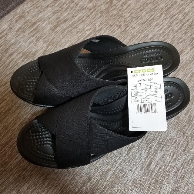 クロックスサンダル クロックス厚底サンダル ブルックリン スタッズ フリップ