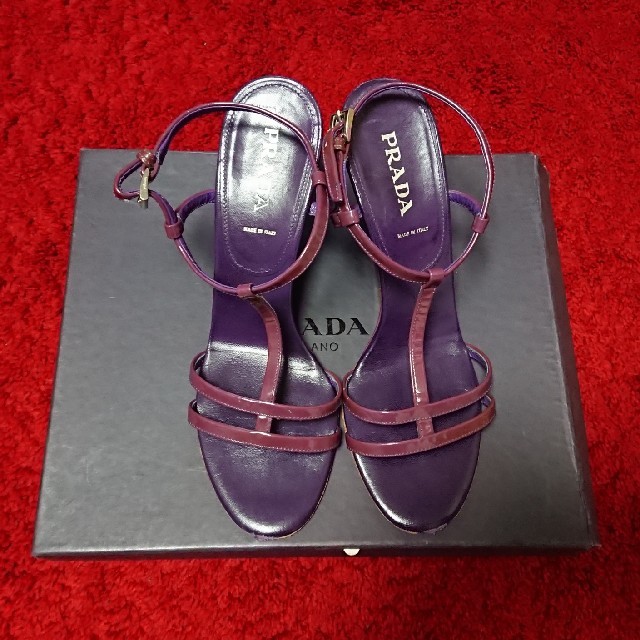 PRADA(プラダ)のPRADA サンダル size 39 1/2 レディースの靴/シューズ(サンダル)の商品写真