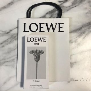 ロエベ(LOEWE)の【最終値下げ】ロエベ 50ml 001 woman(香水(女性用))