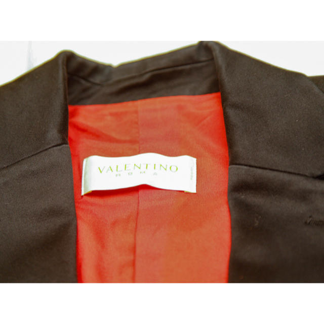 VALENTINO(ヴァレンティノ)のバレンチノ　テーラードジャケット レディースのジャケット/アウター(テーラードジャケット)の商品写真