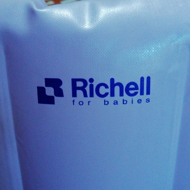 Richell(リッチェル)のベビーバス　Richell  パープル　お風呂　紫　リッチェル キッズ/ベビー/マタニティのキッズ/ベビー/マタニティ その他(その他)の商品写真