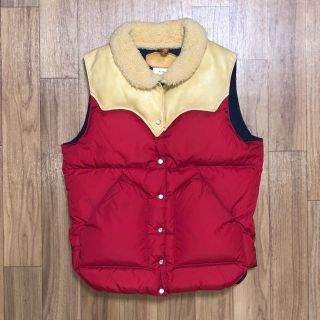 ロッキーマウンテンフェザーベッド(Rocky Mountain Featherbed)の美品 ロッキーマウンテン ウーマンズ クリスティ ダウンベスト 9/10 赤 茶(ダウンベスト)