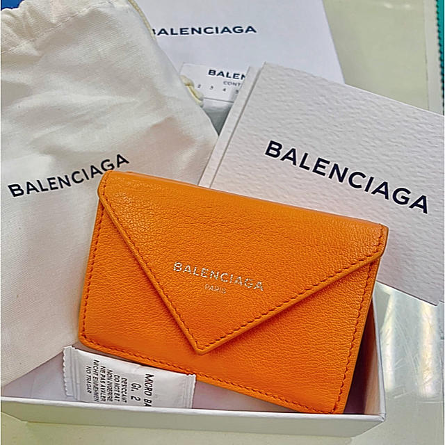 Balenciaga(バレンシアガ)の【正規品】バレンシアガ　三つ折り財布　 ペーパー ミニウォレット　旧ロゴオレンジ レディースのファッション小物(財布)の商品写真