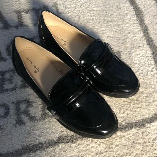 ザラキッズ(ZARA KIDS)のZARA girls 19cm 32 黒エナメルローファー　入学式にも(ローファー)